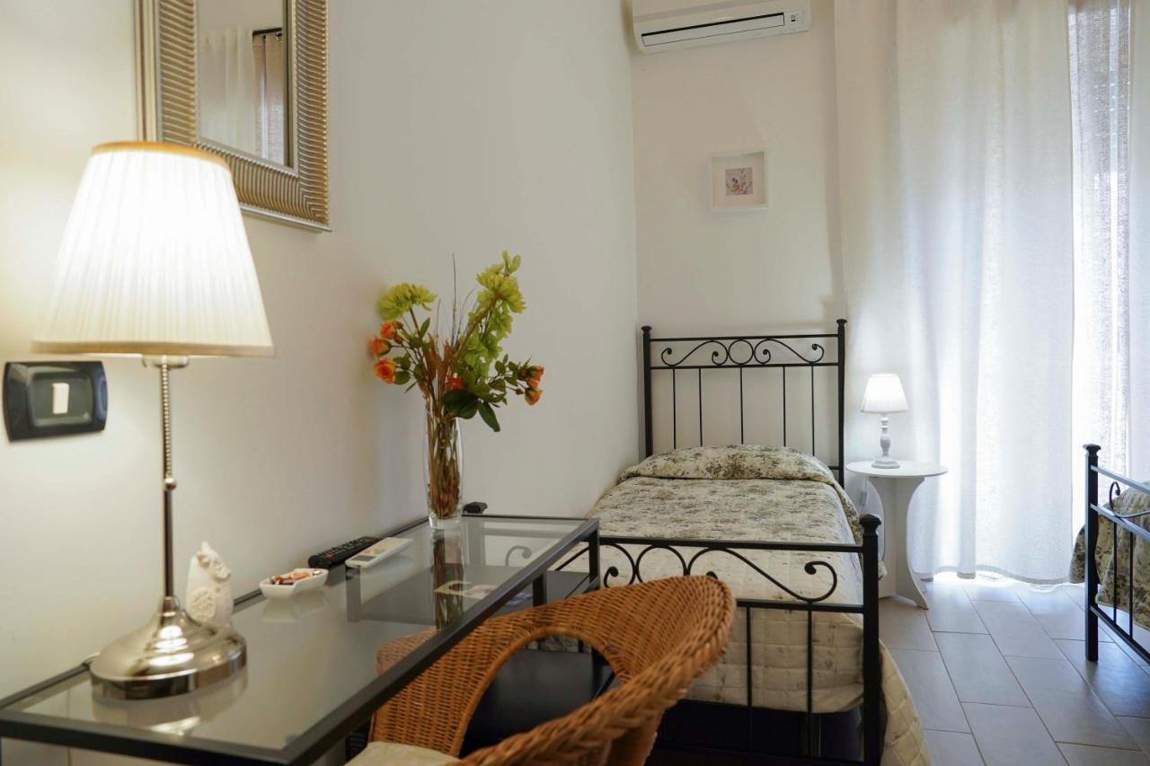 Bed and Breakfast Anthea Bb Napoli Екстер'єр фото